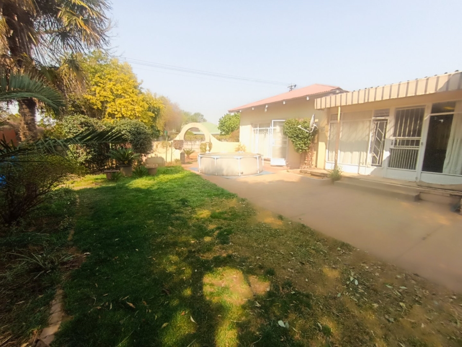 4 Bedroom Property for Sale in Potchefstroom South North West